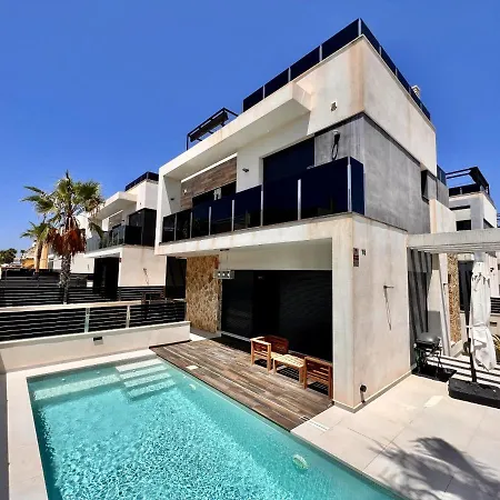 Chalet Cape In Cabo De Roig By Perfectly